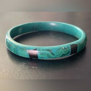 VINTAGE STACKABLE ESTATE GREEN MALACHITE THIN BANGLE BRACELET 9.5” DIAMETER